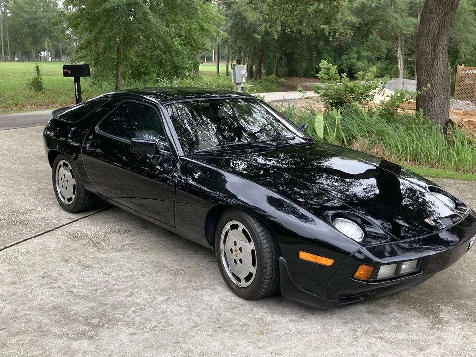 1984 Porsche 928 S - Image 11 of 31