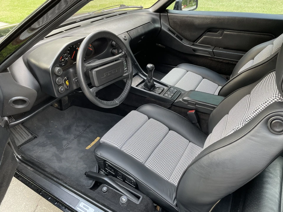 1984 Porsche 928 S - Image 24 of 31
