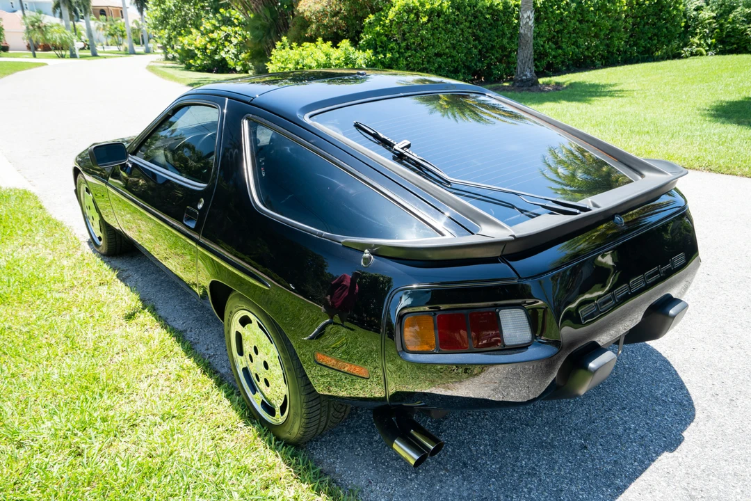 1984 Porsche 928 S - Image 14 of 31