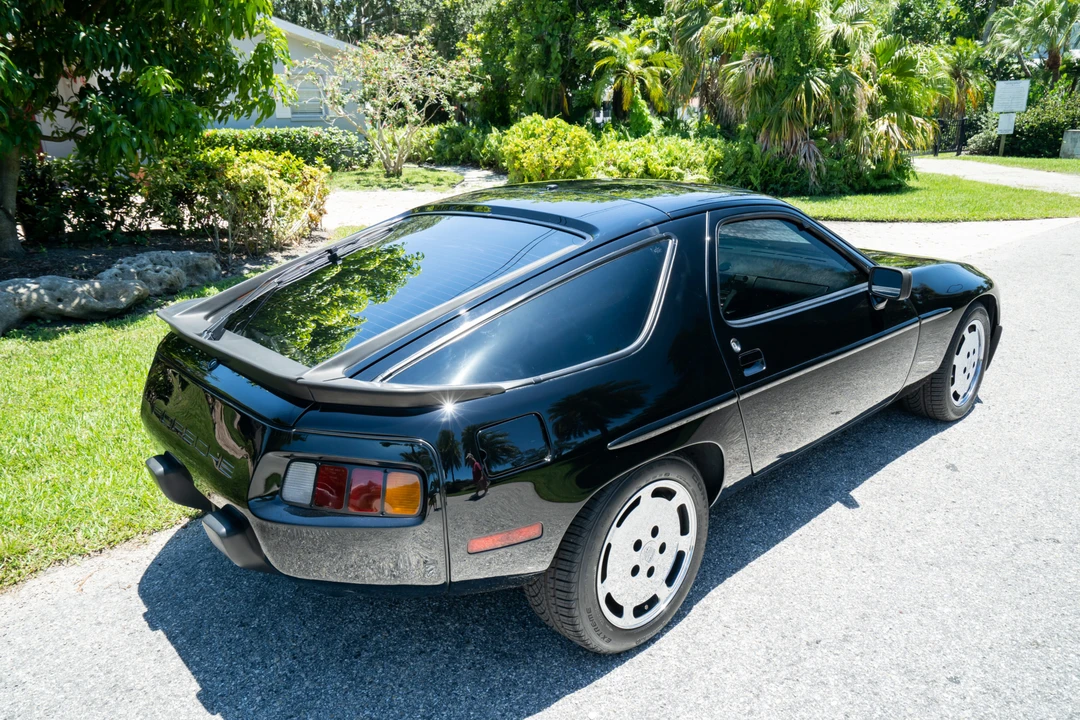 1984 Porsche 928 S - Image 11 of 31