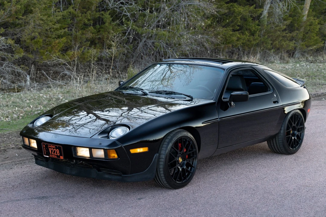 1984 Porsche 928 S - Image 5 of 31