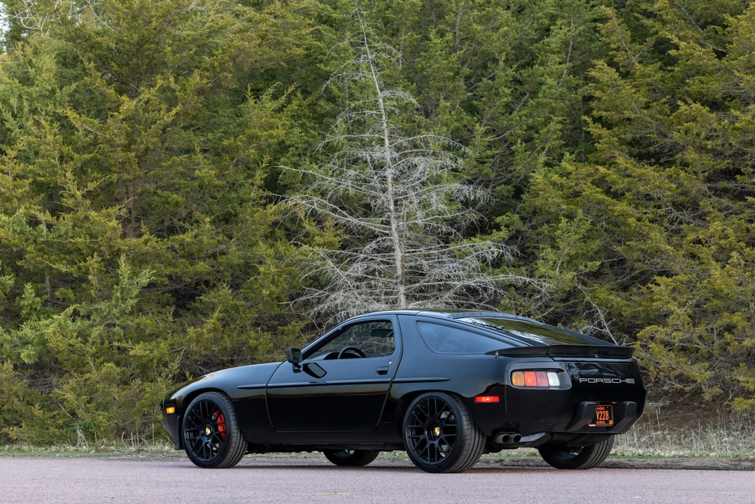 1984 Porsche 928 S - Image 15 of 31