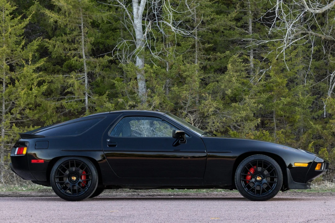 1984 Porsche 928 S - Image 10 of 31