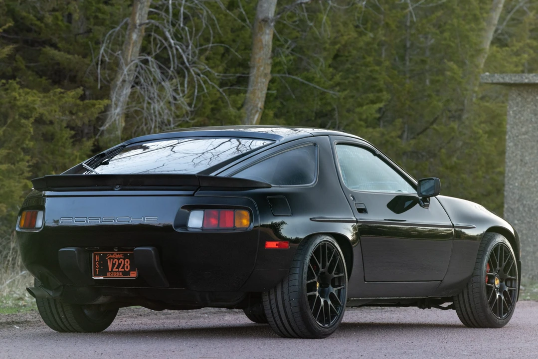 1984 Porsche 928 S - Image 12 of 31