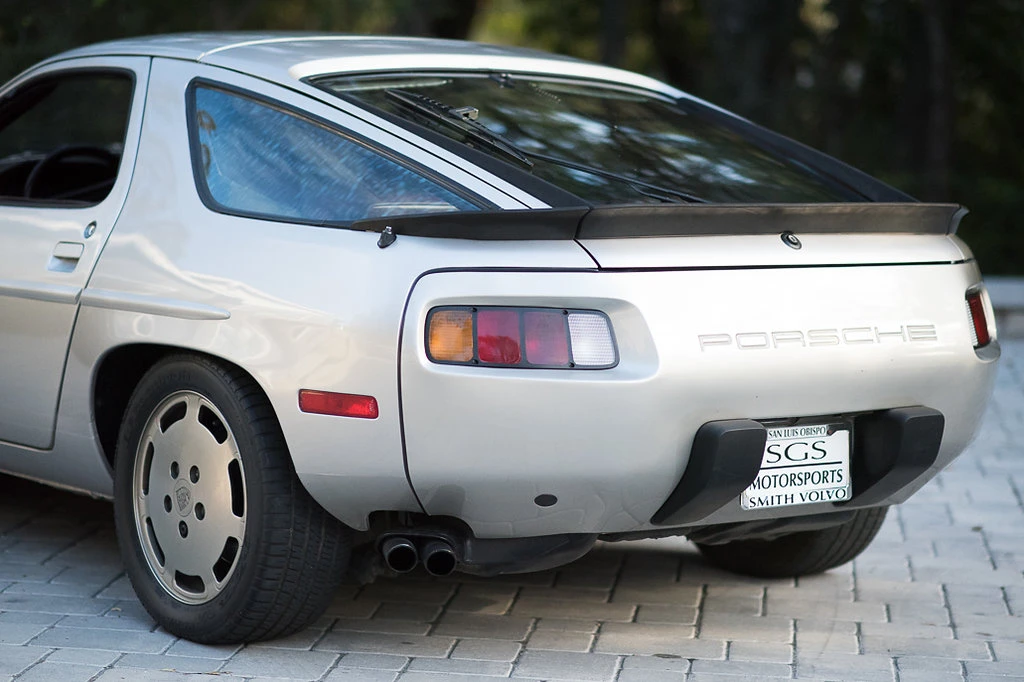 1984 Porsche 928 S - Image 9 of 31