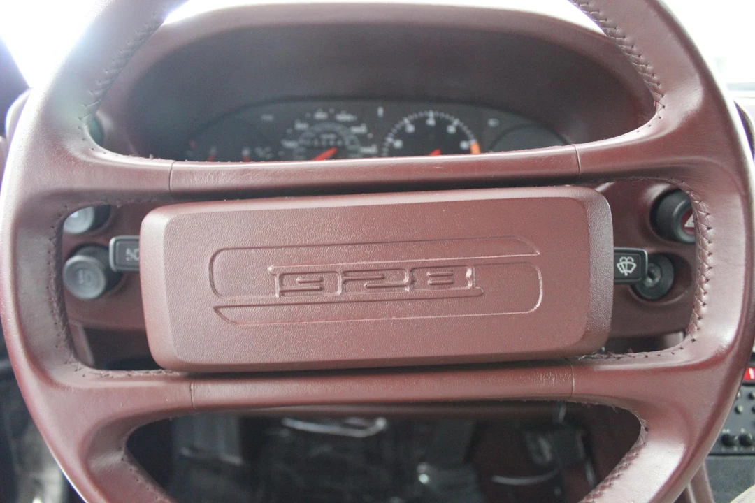 1984 Porsche 928 S - Image 22 of 31