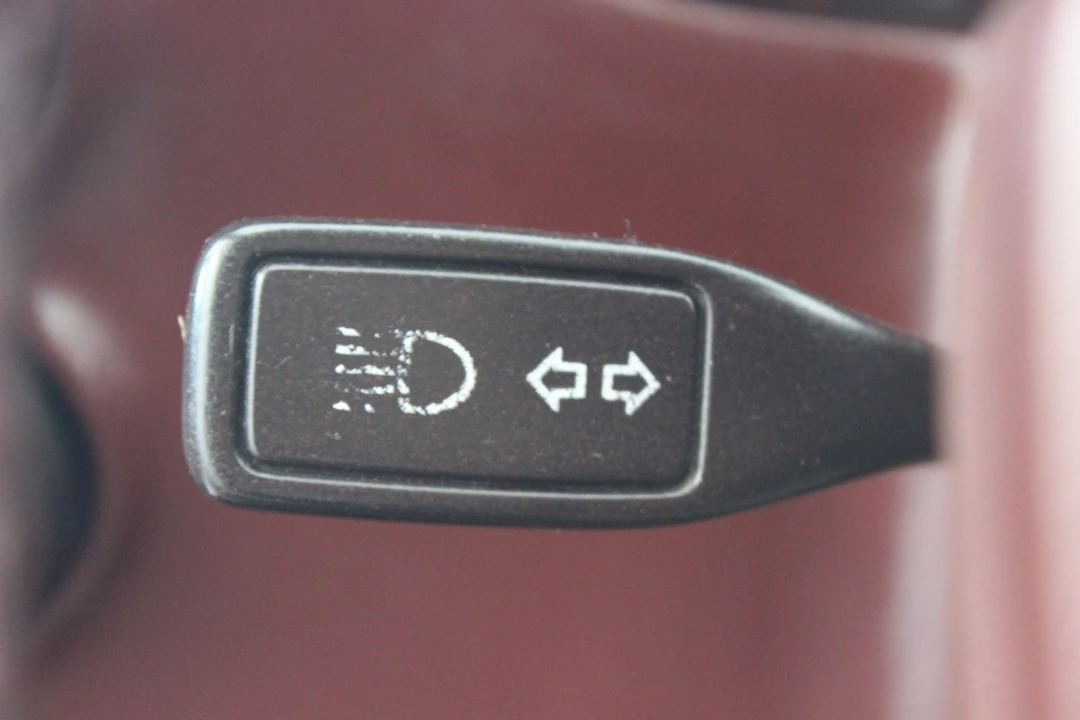 1984 Porsche 928 S - Image 26 of 31