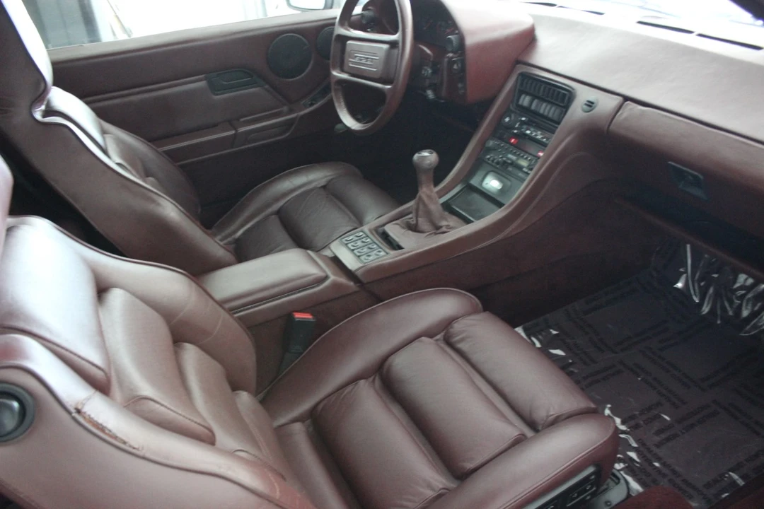 1984 Porsche 928 S - Image 17 of 31