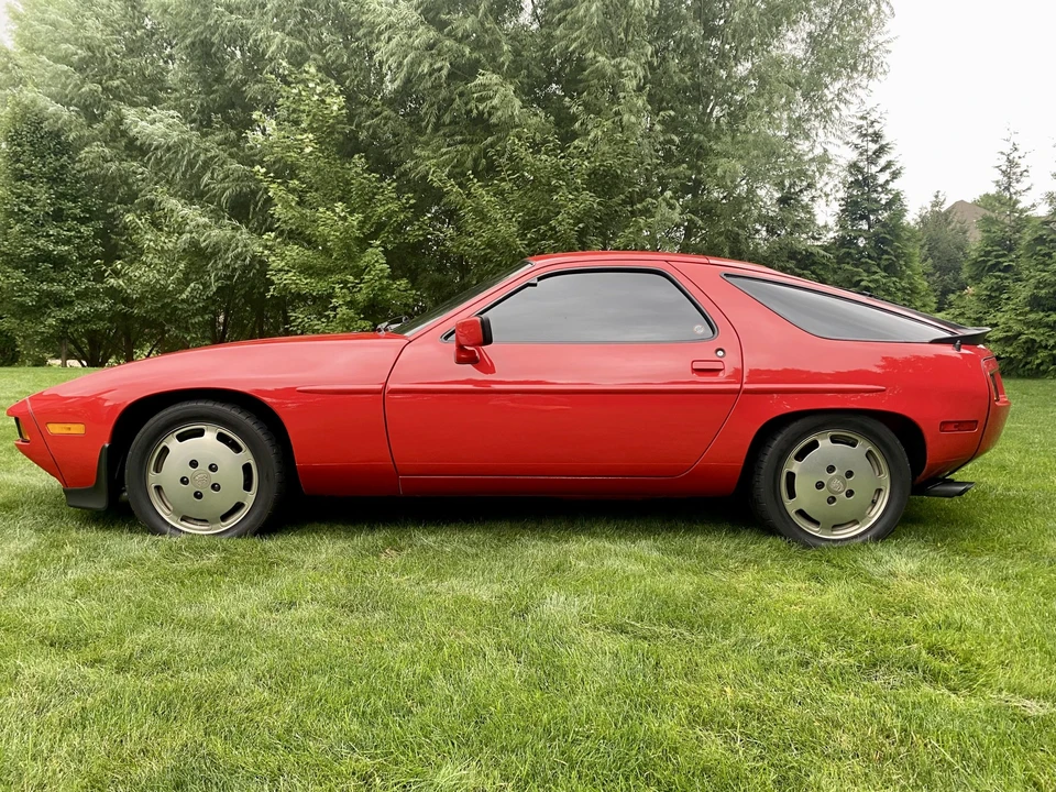 1984 Porsche 928 S - Image 8 of 31