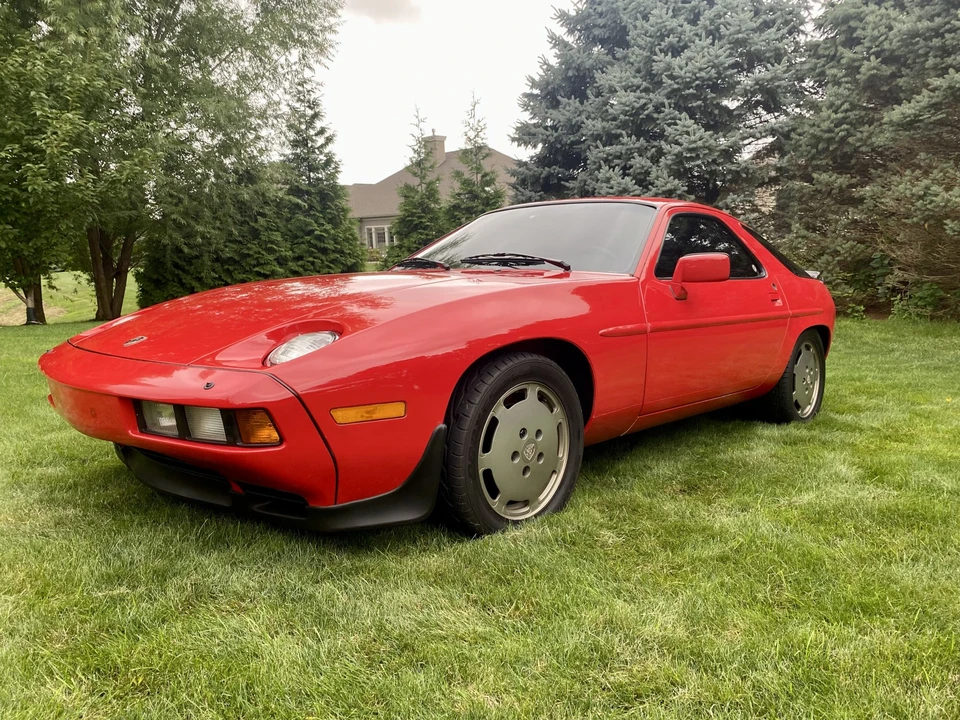 1984 Porsche 928 S - Image 9 of 31