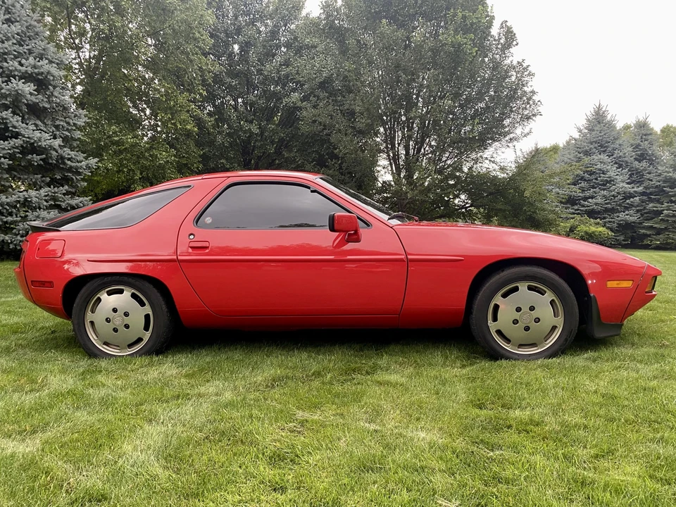 1984 Porsche 928 S - Image 3 of 31