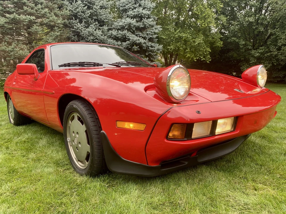 1984 Porsche 928 S - Image 16 of 31