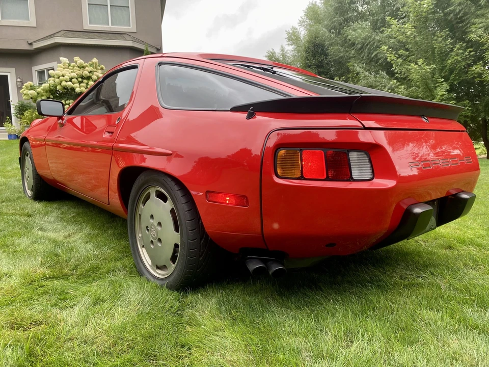 1984 Porsche 928 S - Image 6 of 31