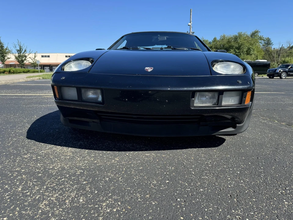 1984 Porsche 928 S - Image 2 of 31