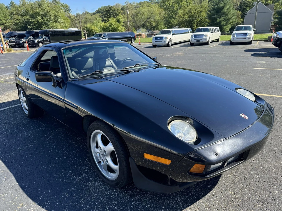 1984 Porsche 928 S - Image 11 of 31