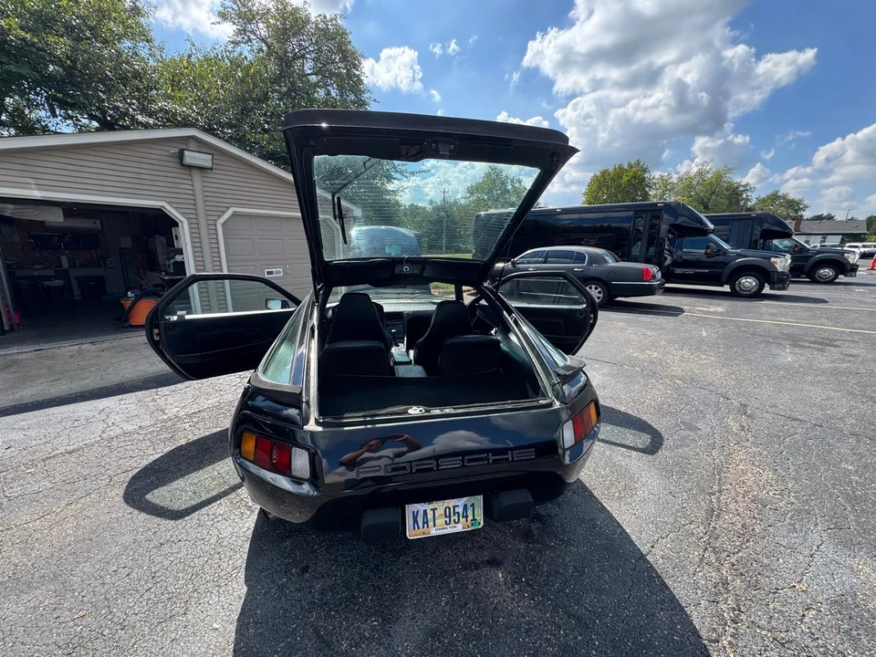 1984 Porsche 928 S - Image 20 of 31