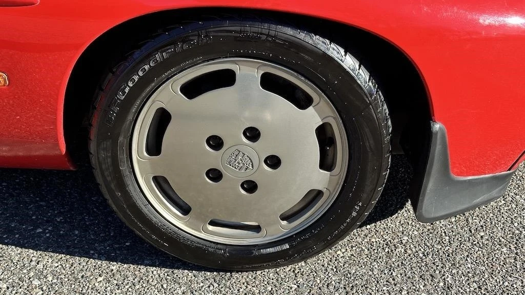 1984 Porsche 928 S - Image 26 of 31