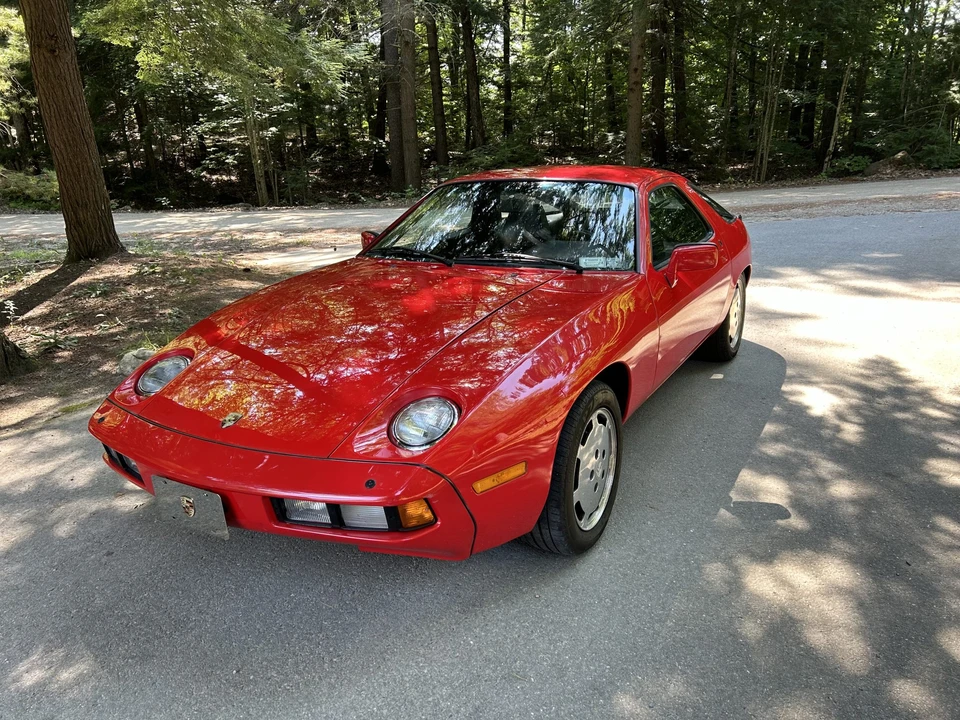 1984 Porsche 928 S - Image 2 of 31