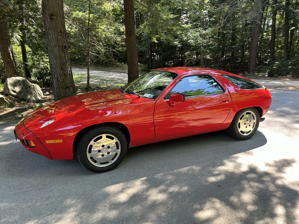 1984 Porsche 928 S - Image 5 of 31