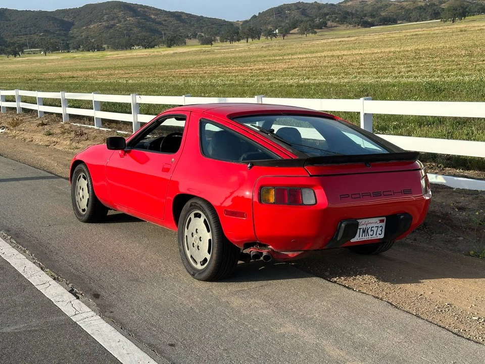 1984 Porsche 928 S - Image 14 of 14