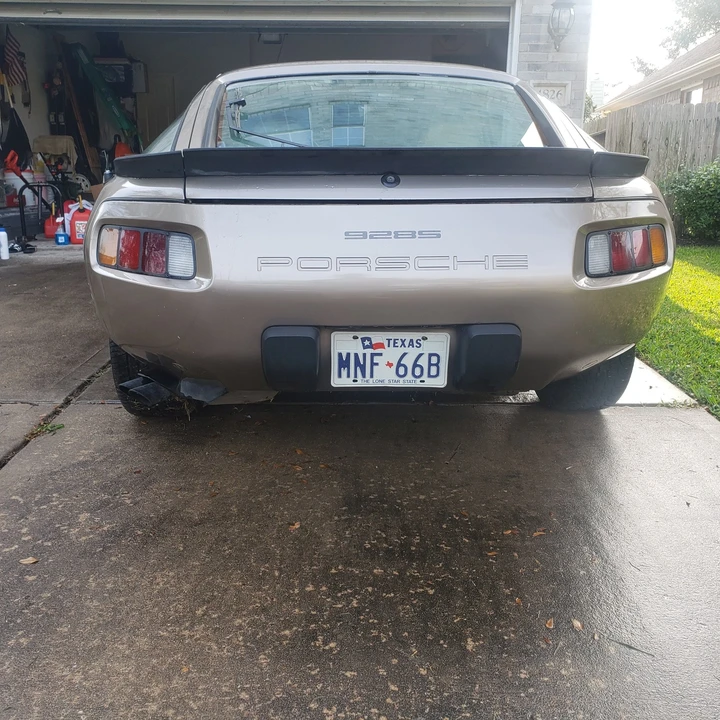 1984 Porsche 928 S - Image 5 of 20