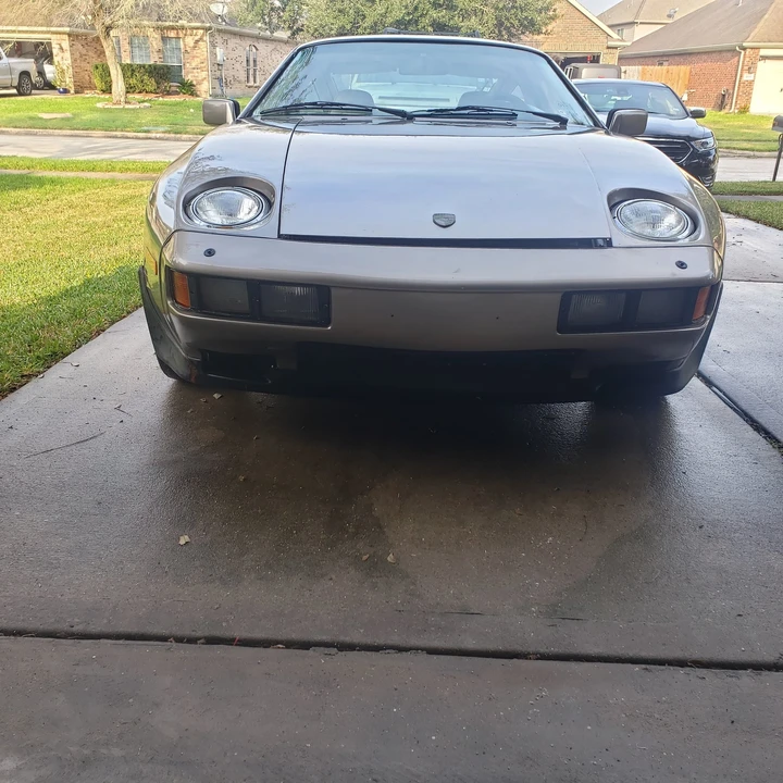 1984 Porsche 928 S - Image 7 of 20