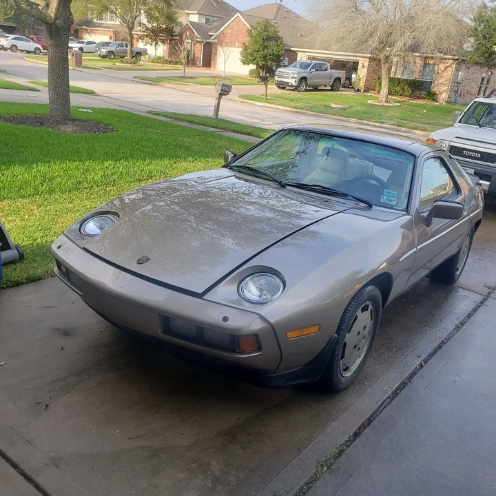 1984 Porsche 928 S - Image 8 of 20