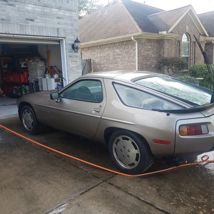 1984 Porsche 928 S - Image 11 of 20