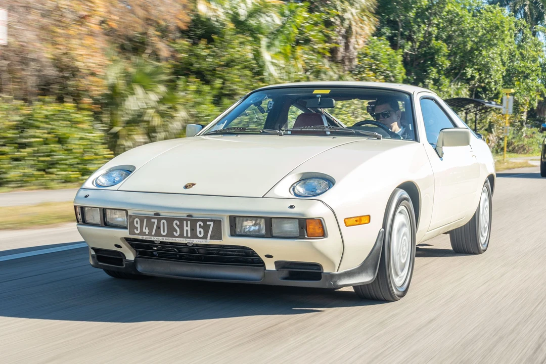 1984 Porsche 928 S - Image 2 of 31