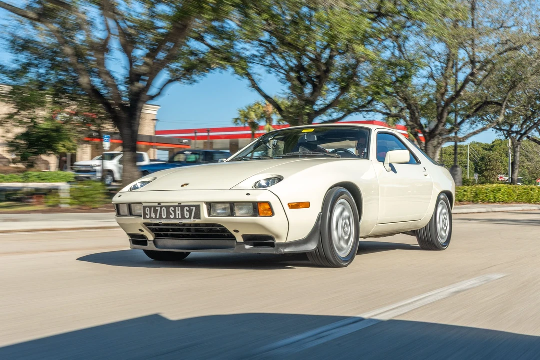 1984 Porsche 928 S - Image 3 of 31