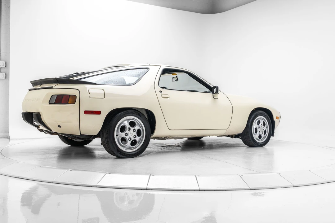 1984 Porsche 928 S - Image 19 of 31