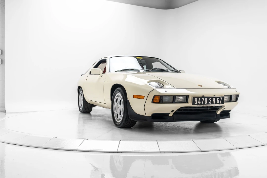 1984 Porsche 928 S - Image 22 of 31