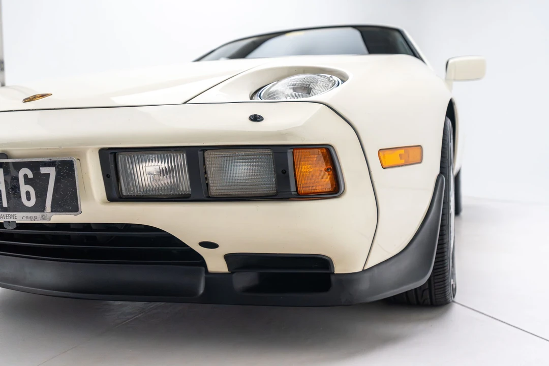 1984 Porsche 928 S - Image 26 of 31