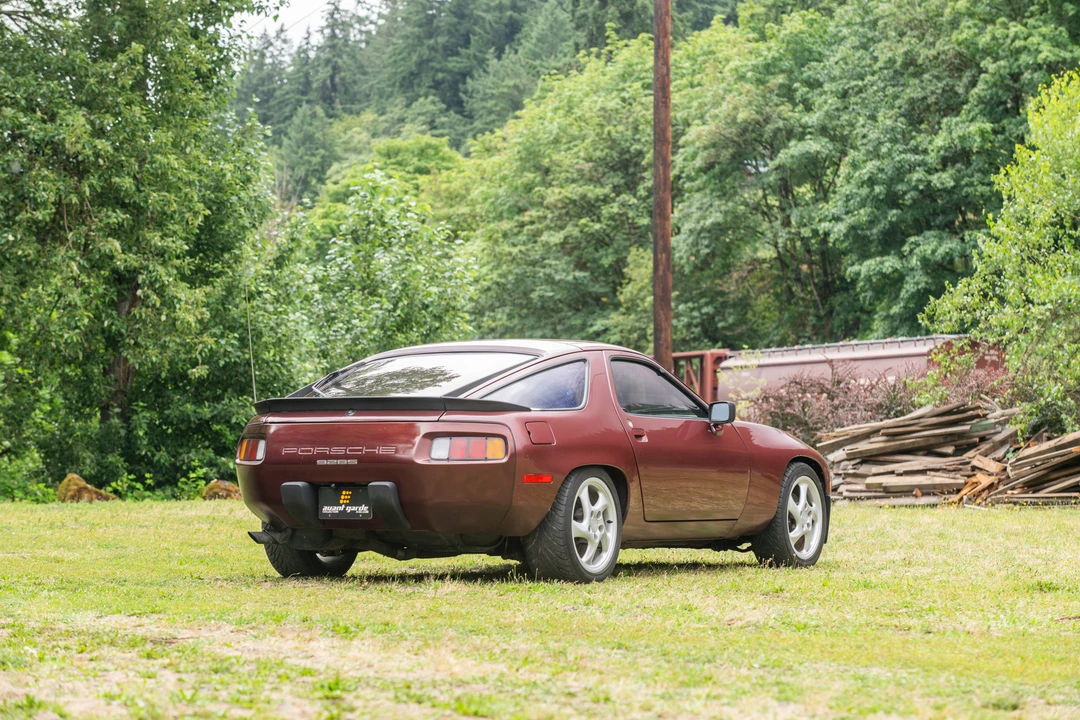 1984 Porsche 928 S - Image 15 of 31
