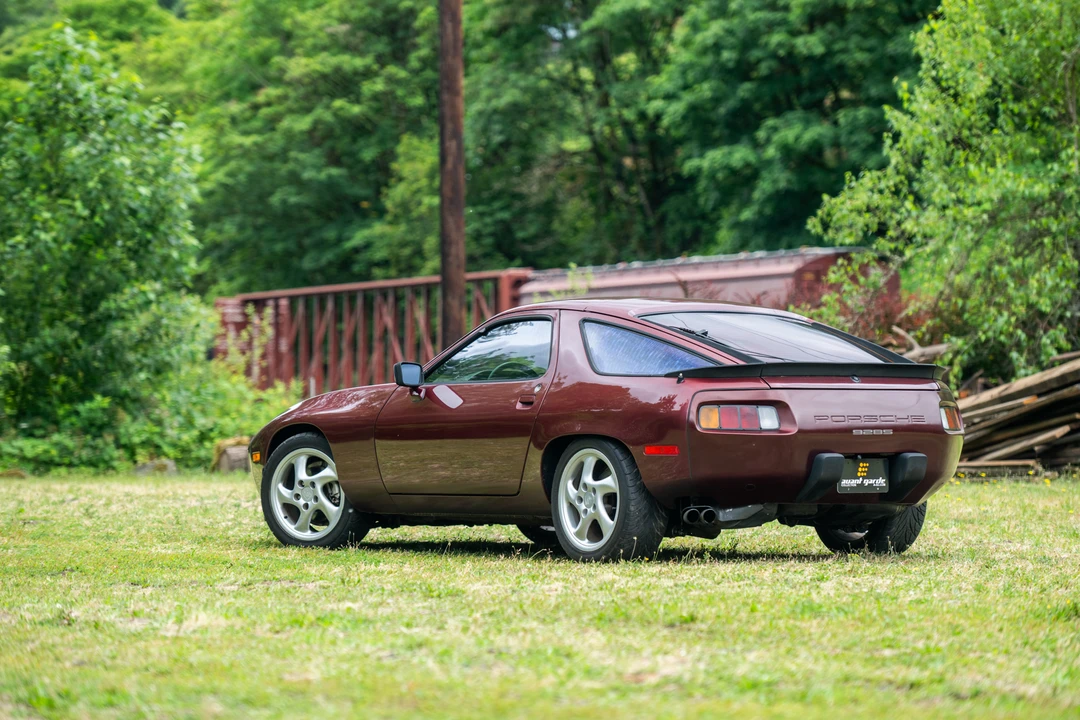 1984 Porsche 928 S - Image 24 of 31