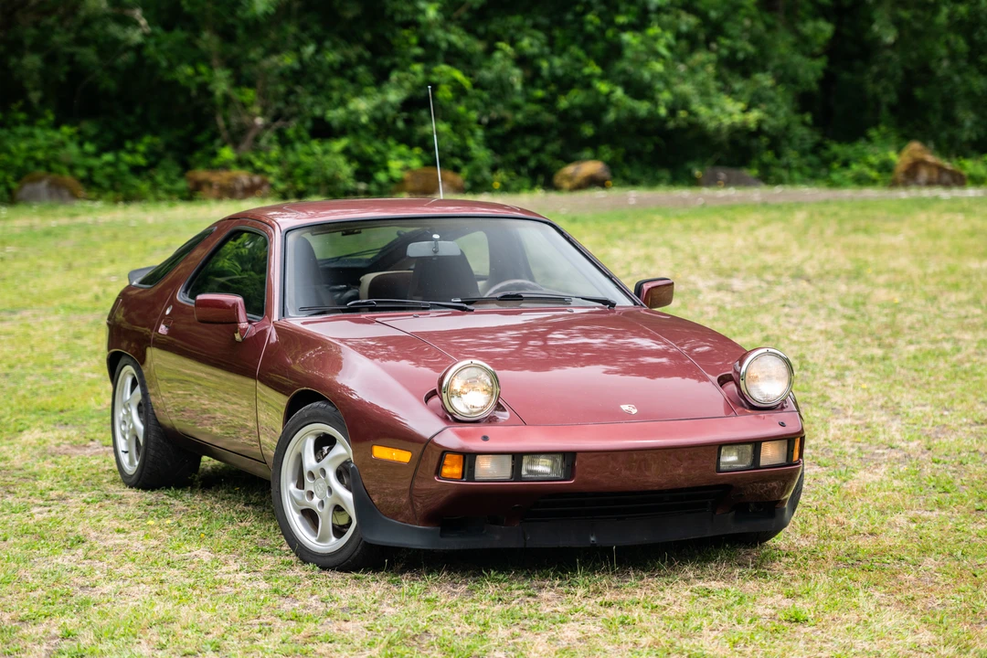 1984 Porsche 928 S - Image 8 of 31