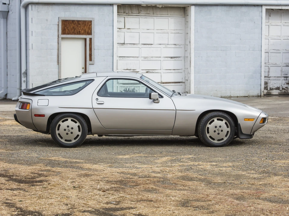 1984 Porsche 928 S - Image 10 of 31