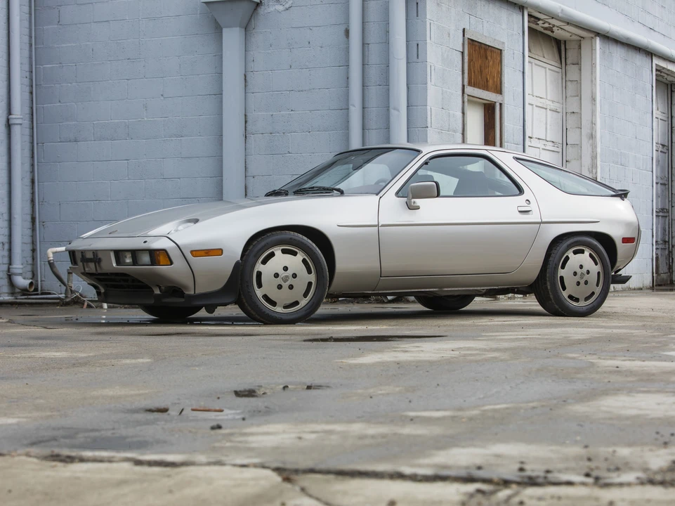 1984 Porsche 928 S - Image 4 of 31