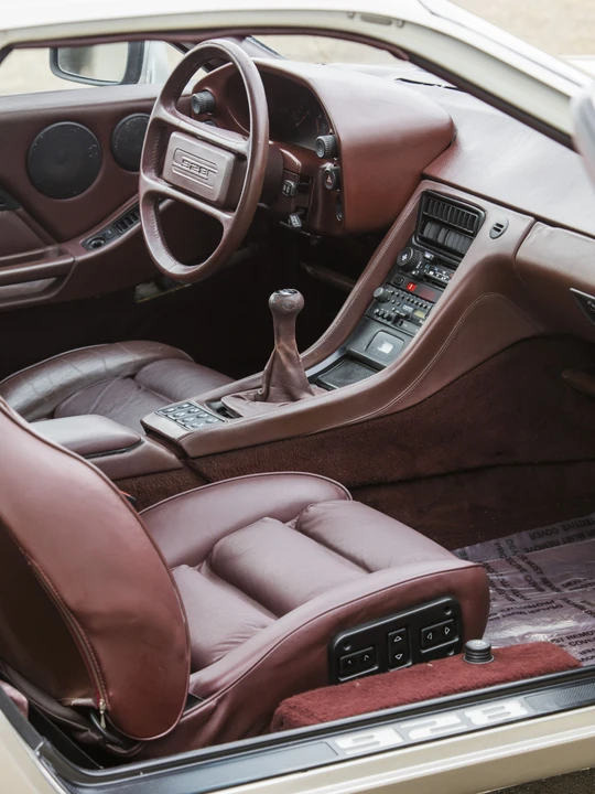 1984 Porsche 928 S - Image 24 of 31