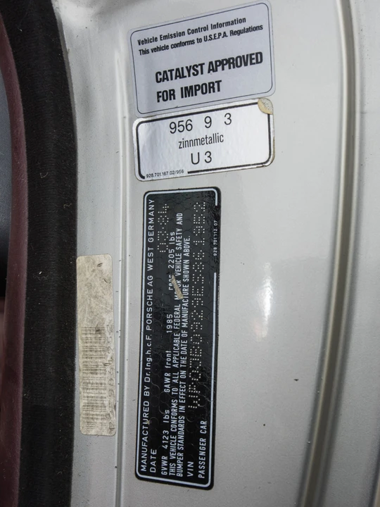1984 Porsche 928 S - Image 16 of 31