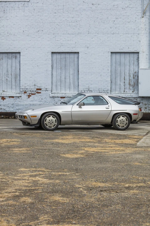 1984 Porsche 928 S - Image 5 of 31