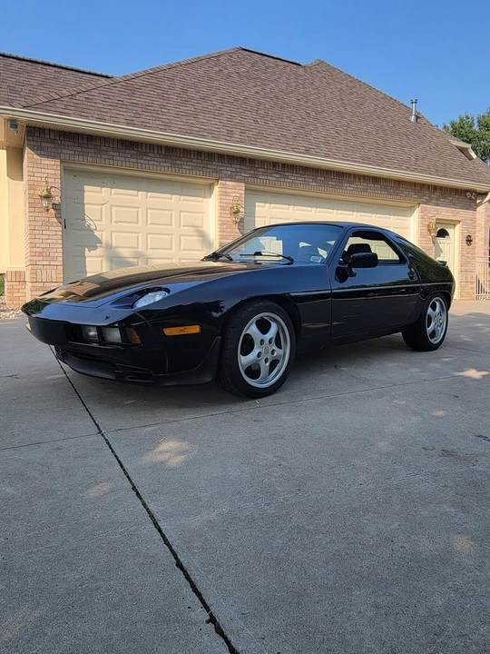 1984 Porsche 928 S - Image 3 of 31