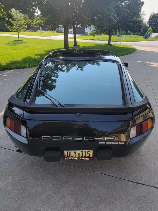 1984 Porsche 928 S - Image 15 of 31