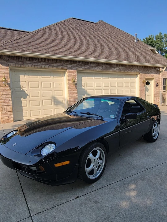 1984 Porsche 928 S - Image 4 of 31