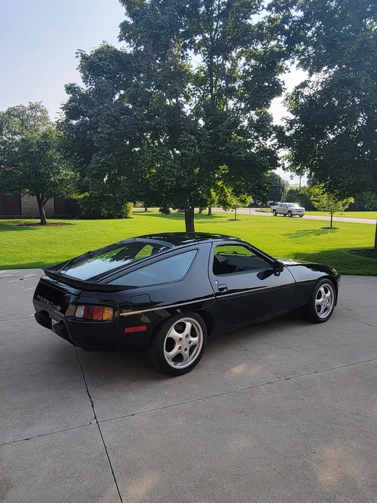 1984 Porsche 928 S - Image 18 of 31