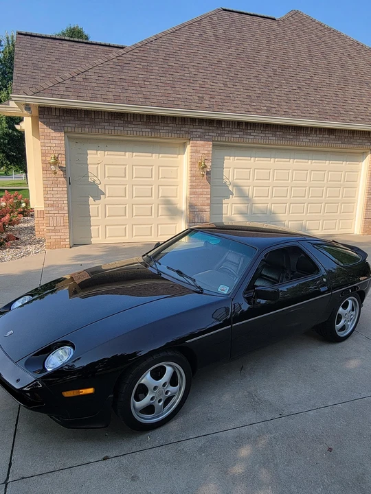 1984 Porsche 928 S - Image 5 of 31