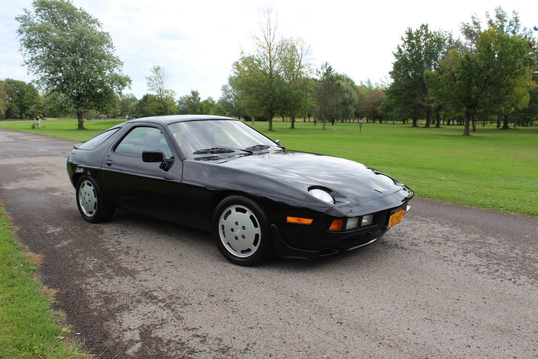 1984 Porsche 928 S - Image 10 of 31