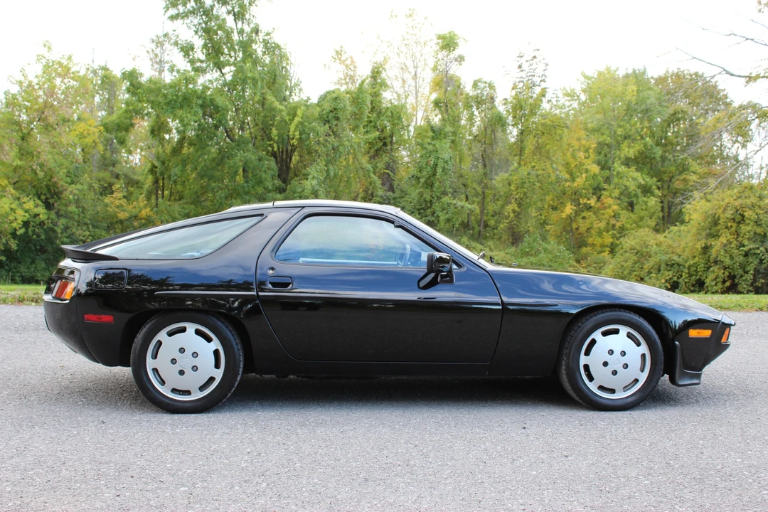 1984 Porsche 928 S - Image 8 of 31