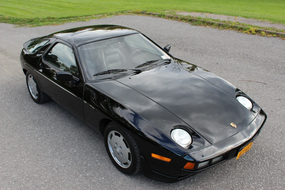 1984 Porsche 928 S - Image 16 of 31
