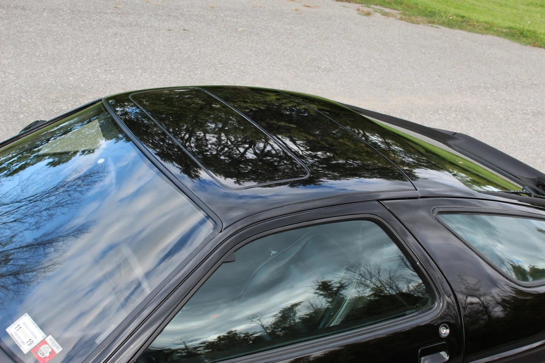 1984 Porsche 928 S - Image 17 of 31